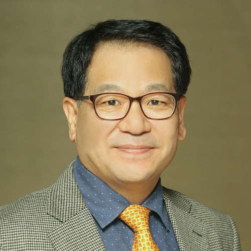 Se Woong Kang